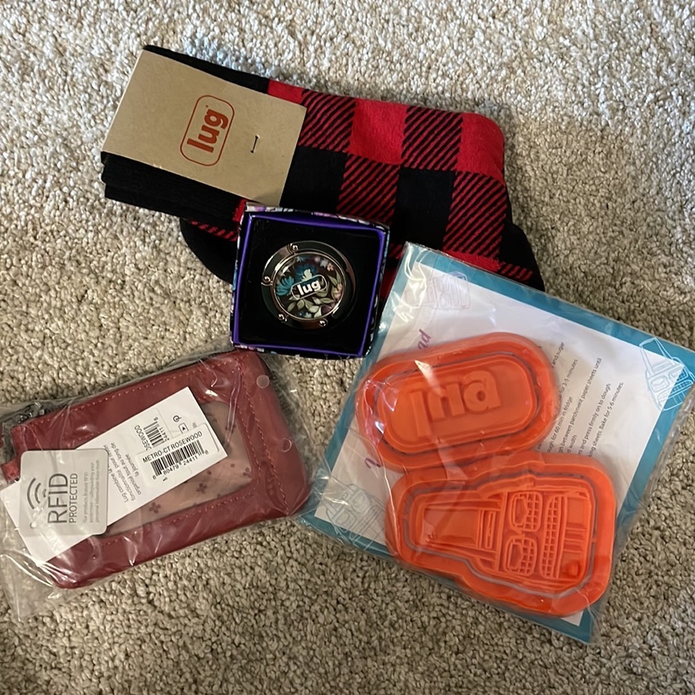 Lug Accessories - NWT